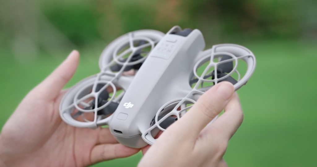 DJI NEO